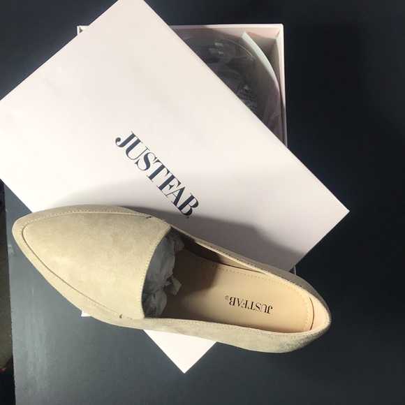 Tan colour flats - Picture 4 of 5